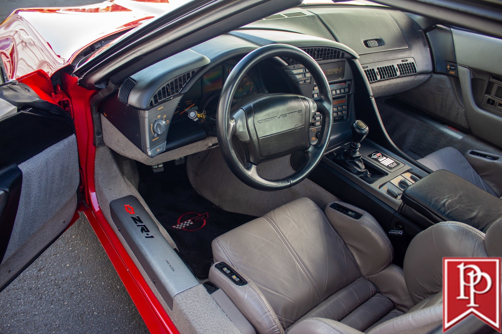 Chevrolet-Corvette-1990-Coupe-11
