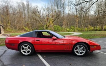 Chevrolet-Corvette-1990-Coupe-2