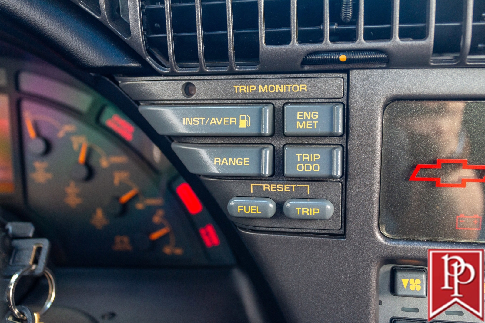 Chevrolet-Corvette-1990-Coupe-23