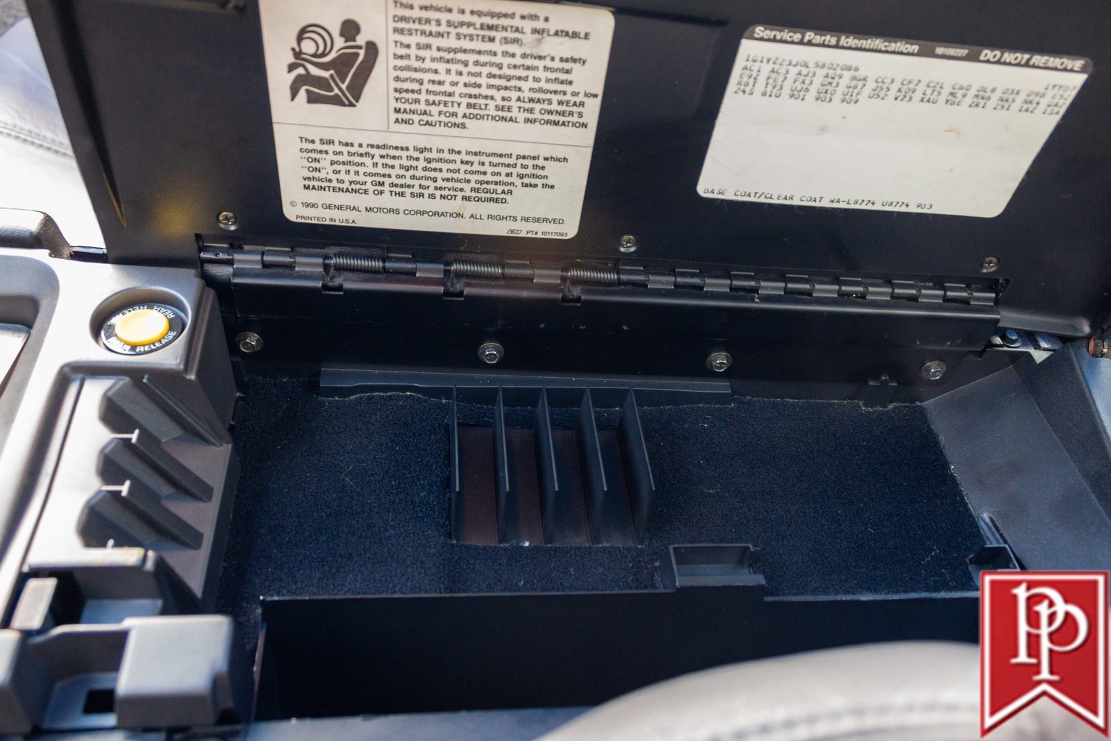 Chevrolet-Corvette-1990-Coupe-30
