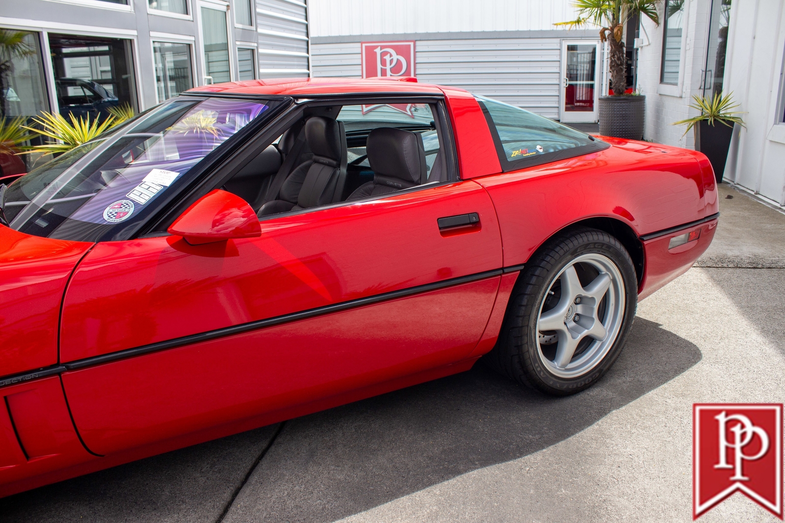 Chevrolet-Corvette-1990-Coupe-5