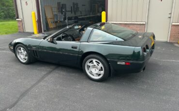 Chevrolet-Corvette-1990-Hatchback