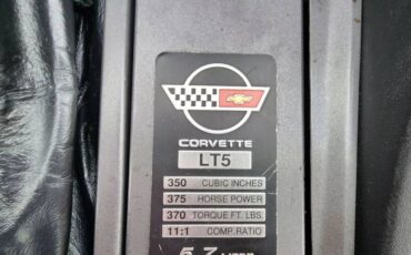 Chevrolet-Corvette-1990-red-17