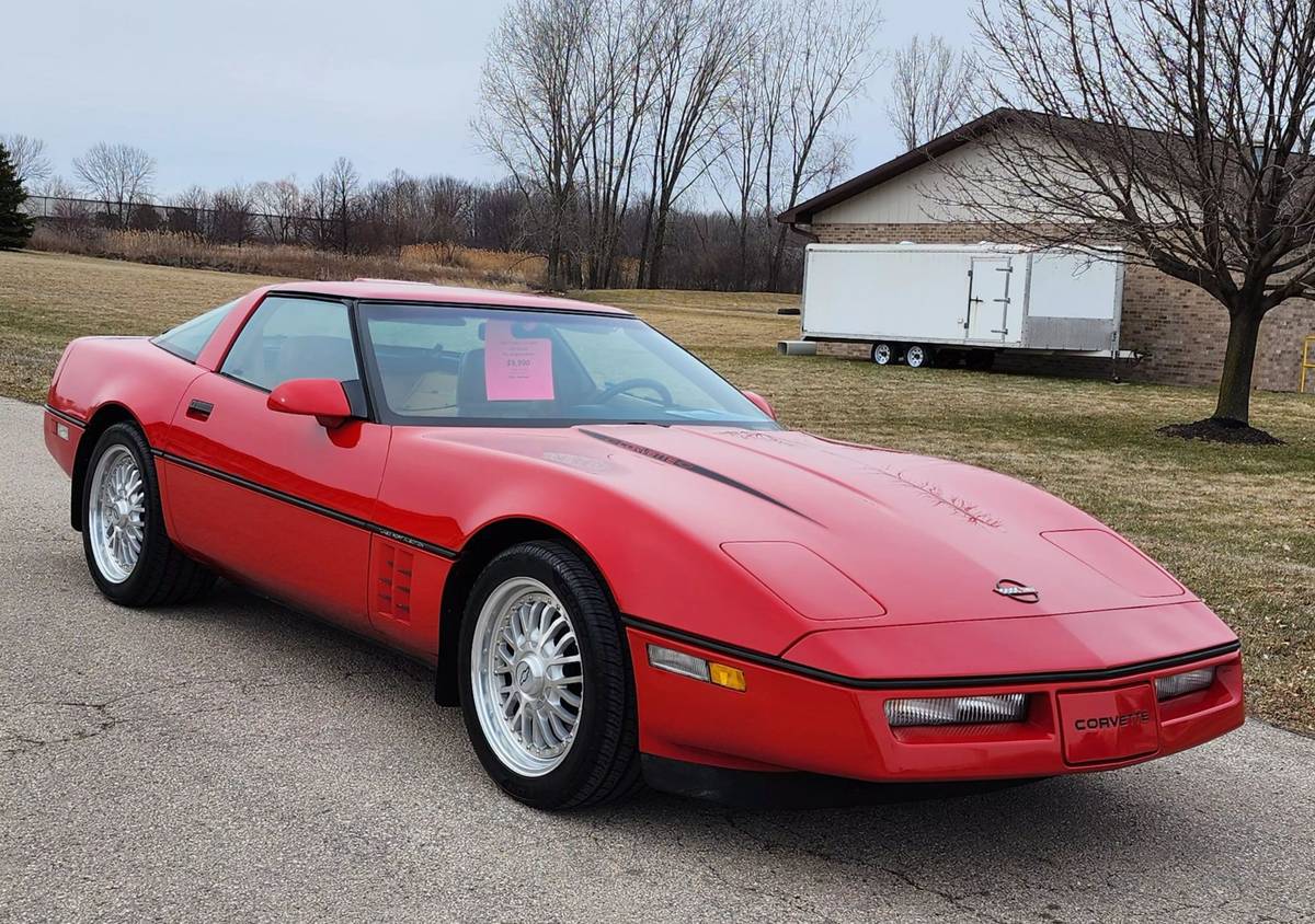 Chevrolet-Corvette-1990-red-5
