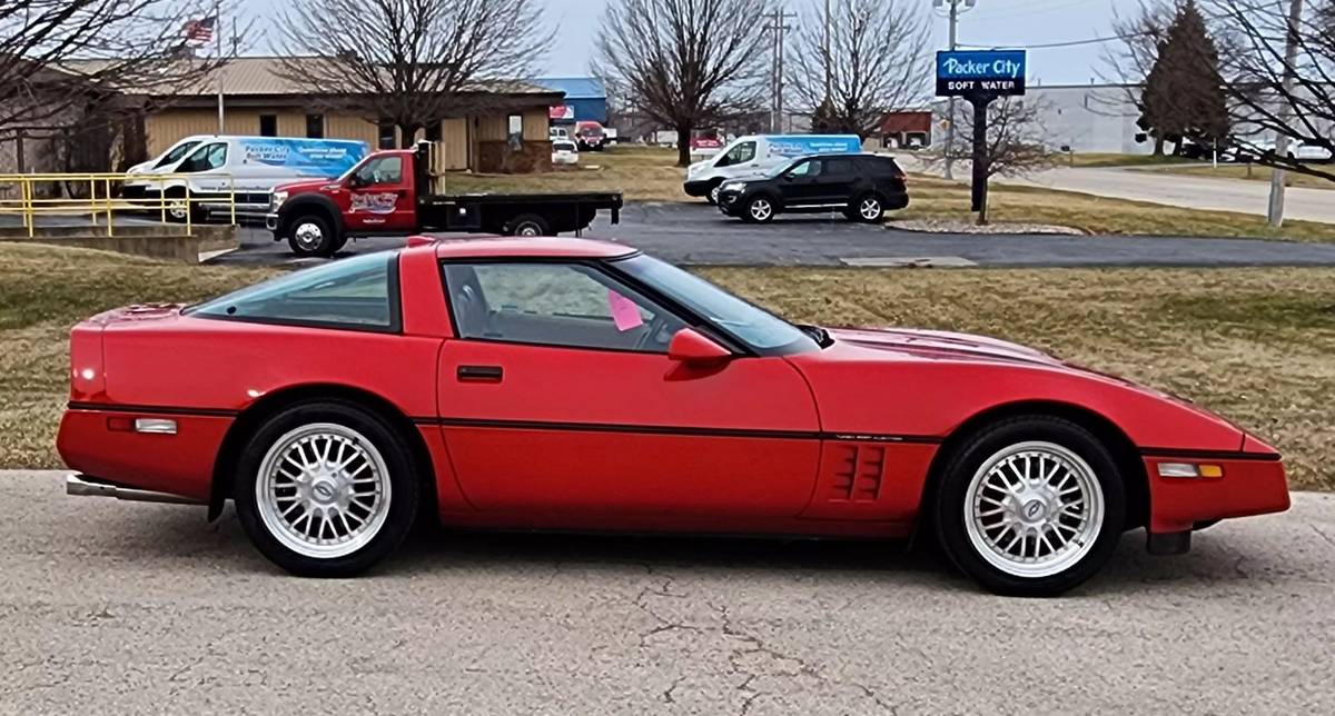Chevrolet-Corvette-1990-red-6