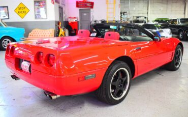 Chevrolet-Corvette-1991-Convertible-10