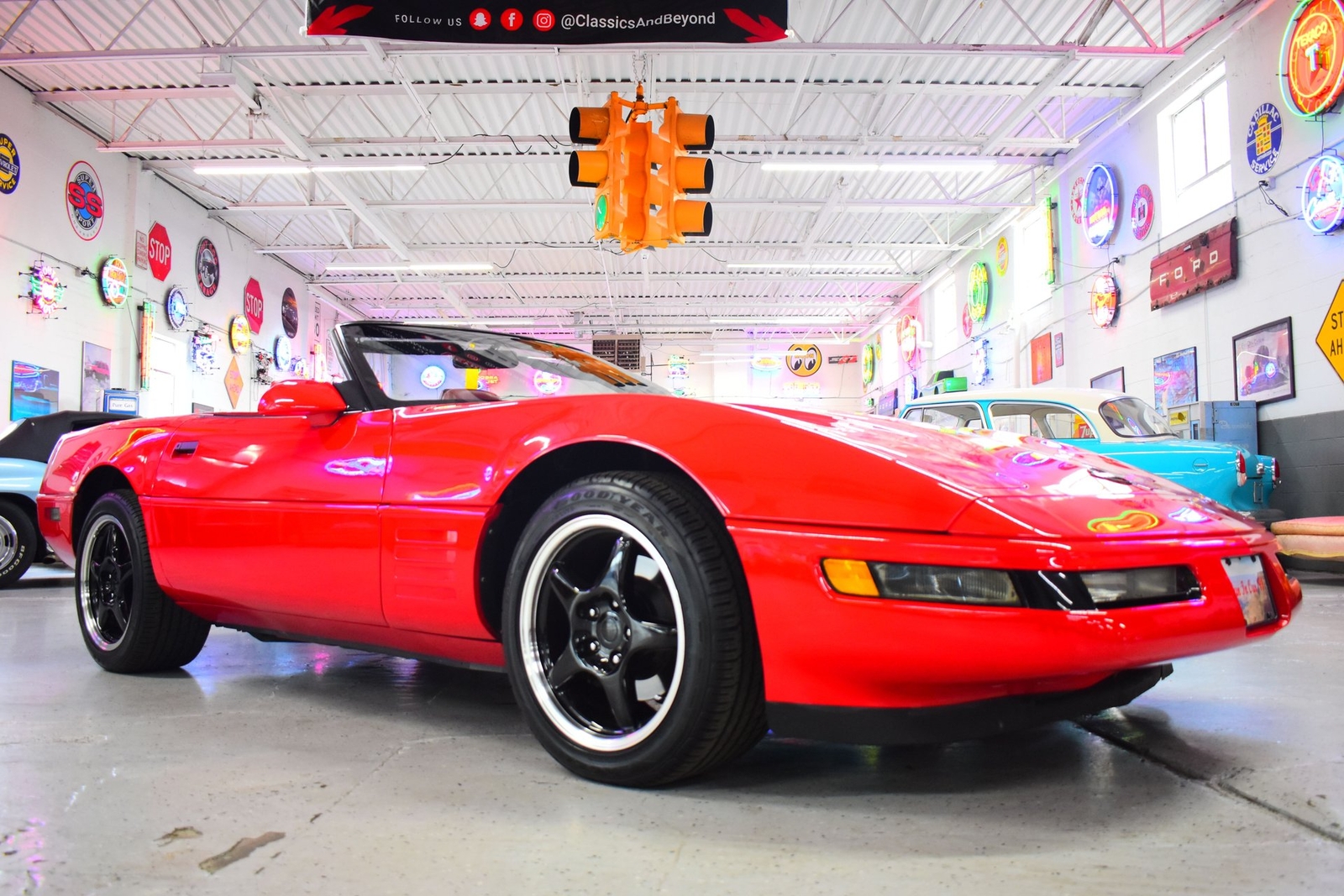 Chevrolet-Corvette-1991-Convertible-2