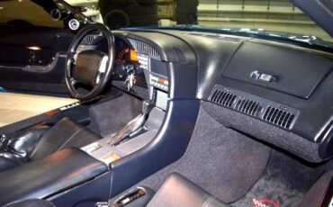 Chevrolet-Corvette-1991-Coupe-16