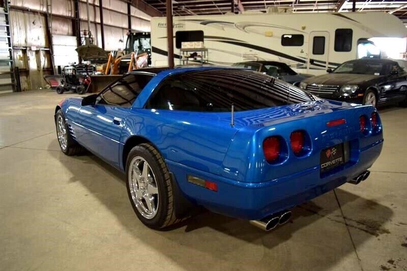 Chevrolet-Corvette-1991-Coupe-3