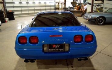 Chevrolet-Corvette-1991-Coupe-4