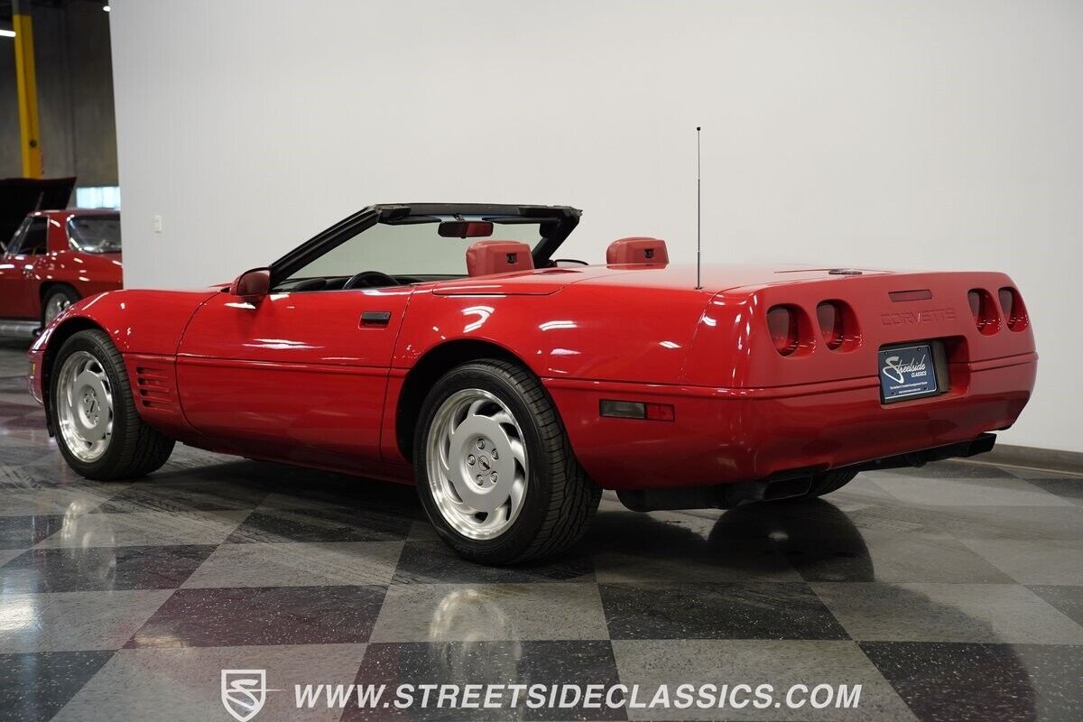 Chevrolet-Corvette-1992-Convertible-11