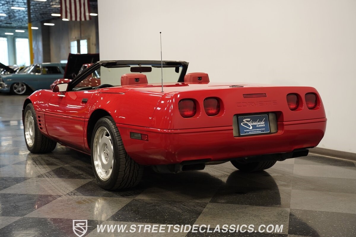 Chevrolet-Corvette-1992-Convertible-12