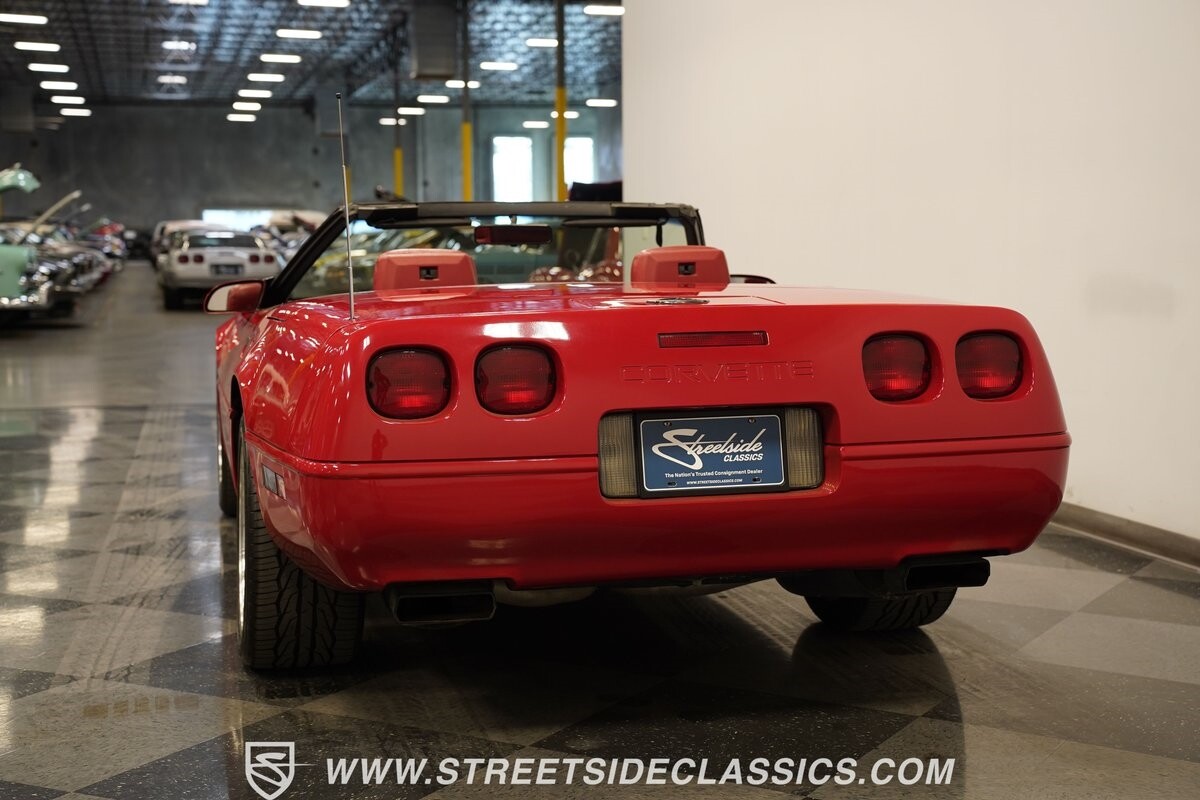 Chevrolet-Corvette-1992-Convertible-13