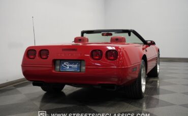 Chevrolet-Corvette-1992-Convertible-15