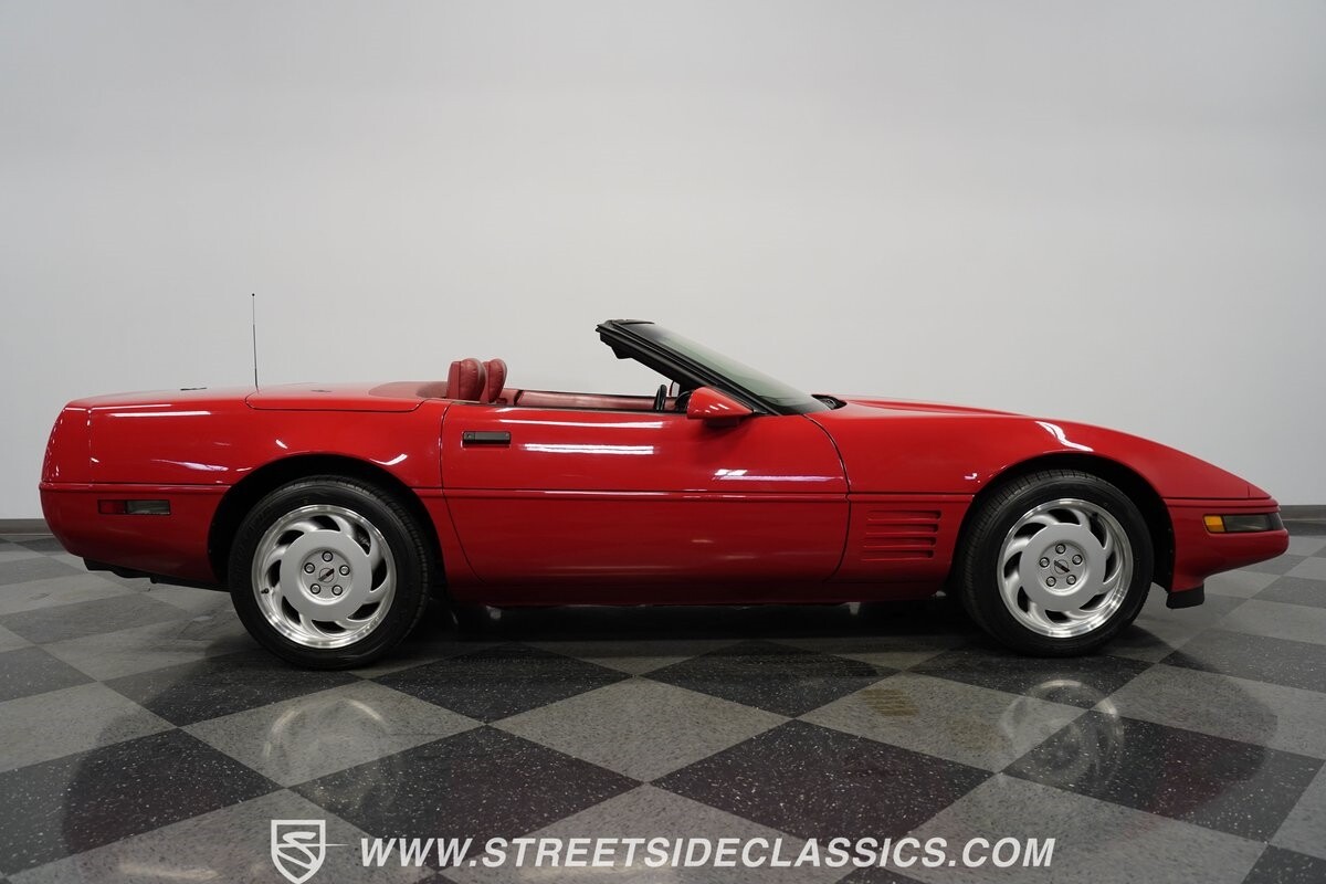 Chevrolet-Corvette-1992-Convertible-18