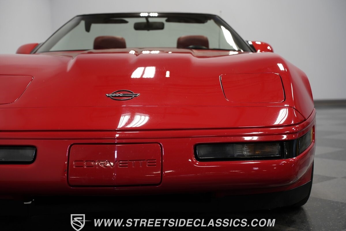 Chevrolet-Corvette-1992-Convertible-23