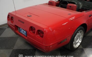 Chevrolet-Corvette-1992-Convertible-30