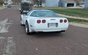 Chevrolet-Corvette-1992-Coupe-1