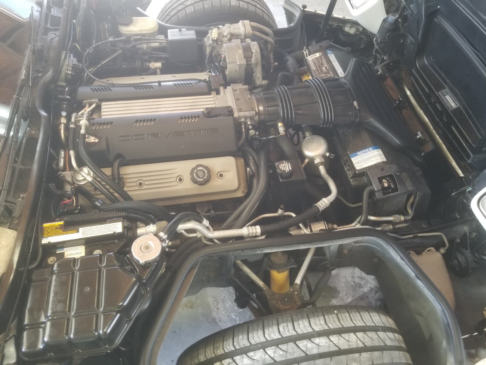 Chevrolet-Corvette-1992-Coupe-12