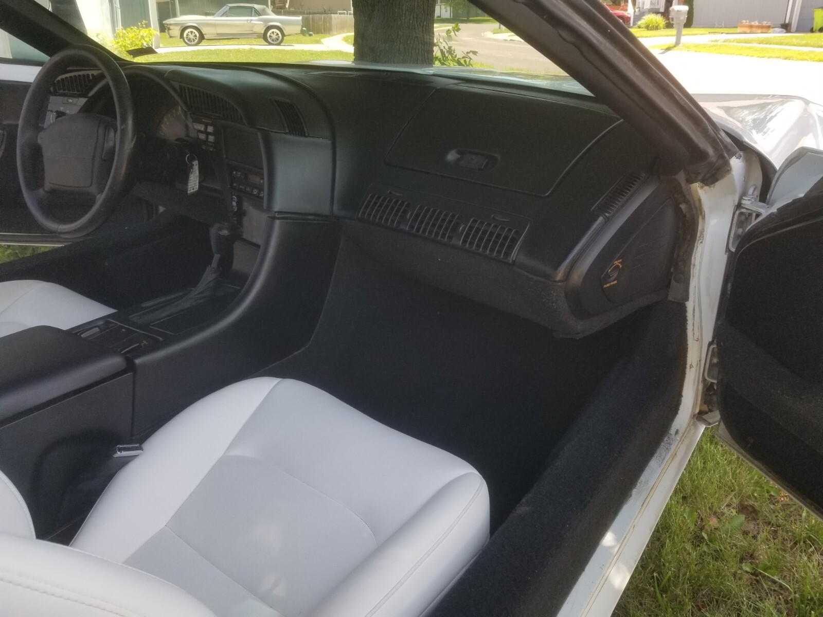 Chevrolet-Corvette-1992-Coupe-14