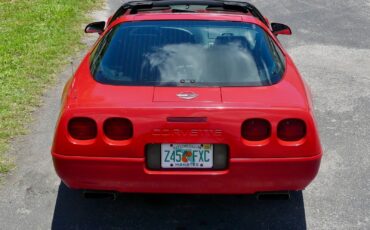 Chevrolet-Corvette-1992-Coupe-16