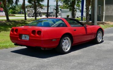 Chevrolet-Corvette-1992-Coupe-18