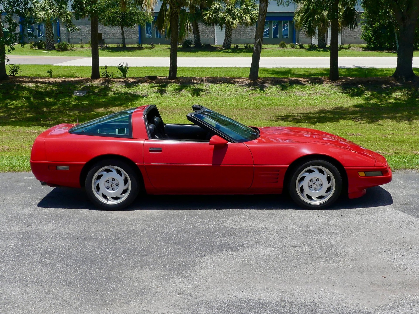 Chevrolet-Corvette-1992-Coupe-21