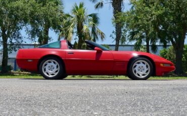 Chevrolet-Corvette-1992-Coupe-22