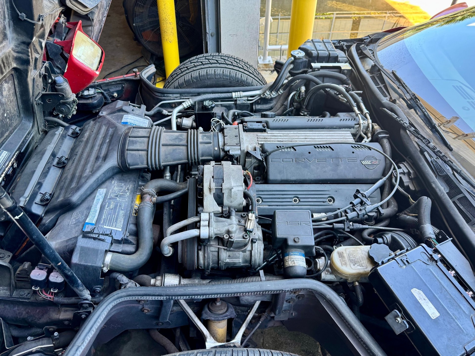 Chevrolet-Corvette-1992-Coupe-4