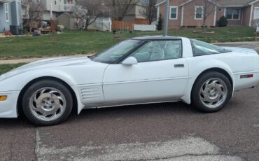 Chevrolet-Corvette-1992-Coupe-5