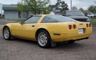 Chevrolet-Corvette-1992-Hatchback-12