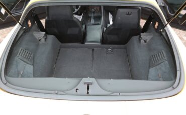 Chevrolet-Corvette-1992-Hatchback-24