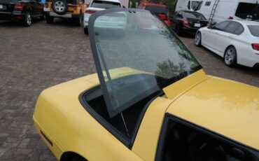 Chevrolet-Corvette-1992-Hatchback-25
