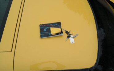Chevrolet-Corvette-1992-Hatchback-35