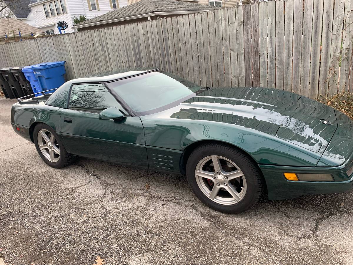 Chevrolet Corvette  1992 green