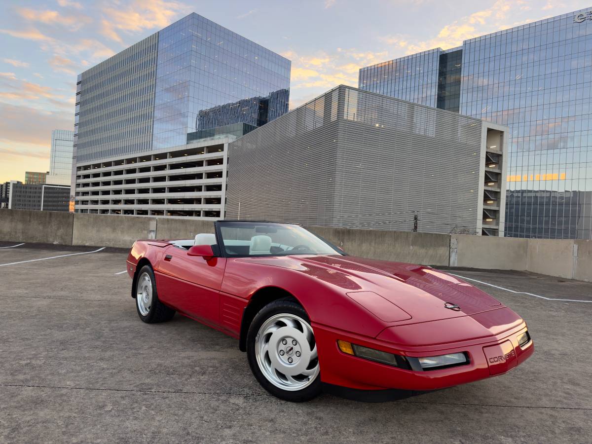 Chevrolet-Corvette-1992-red-1