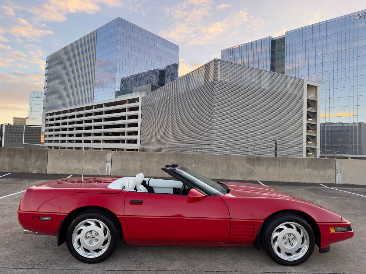 Chevrolet-Corvette-1992-red-5