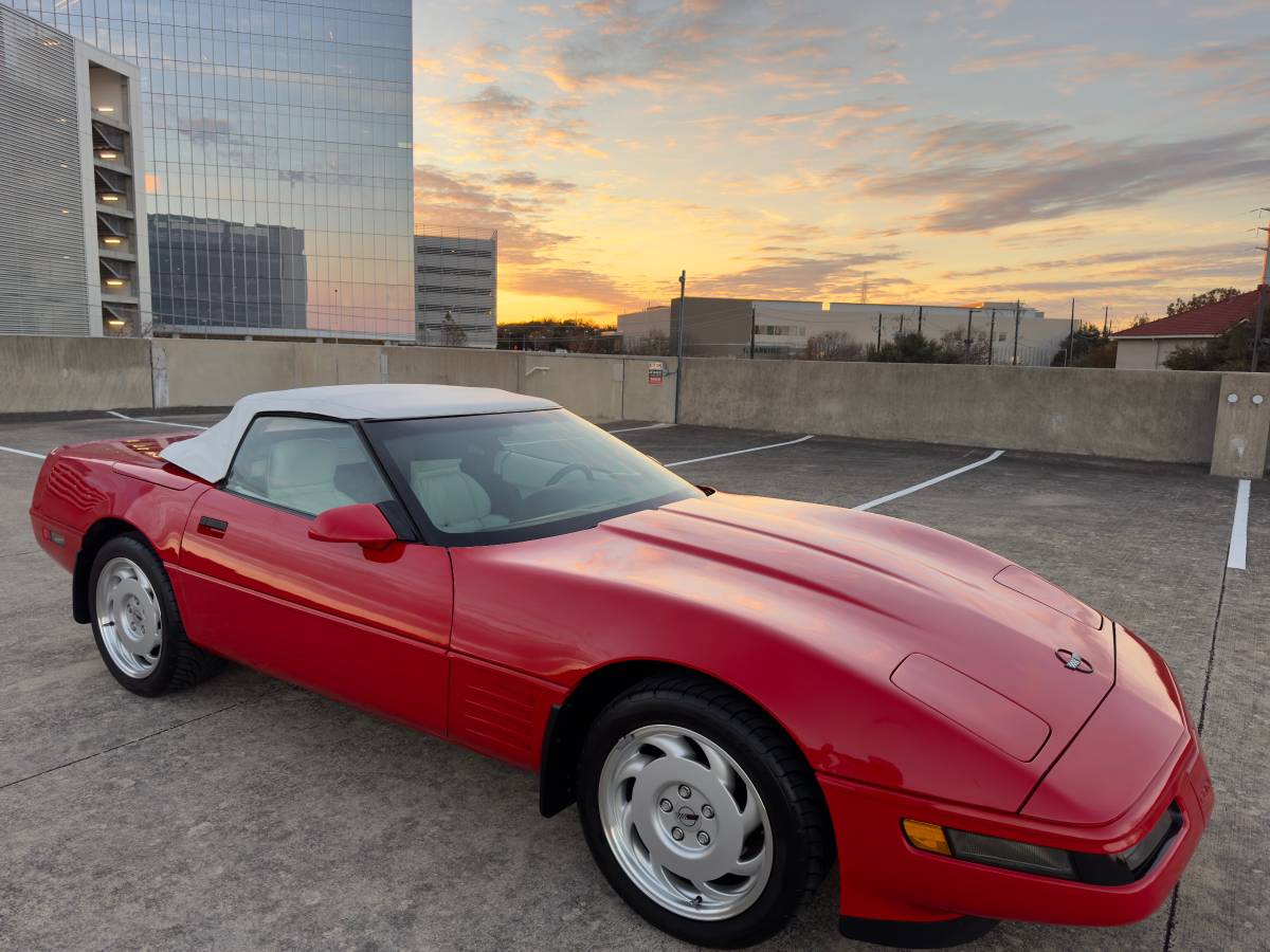 Chevrolet-Corvette-1992-red-8