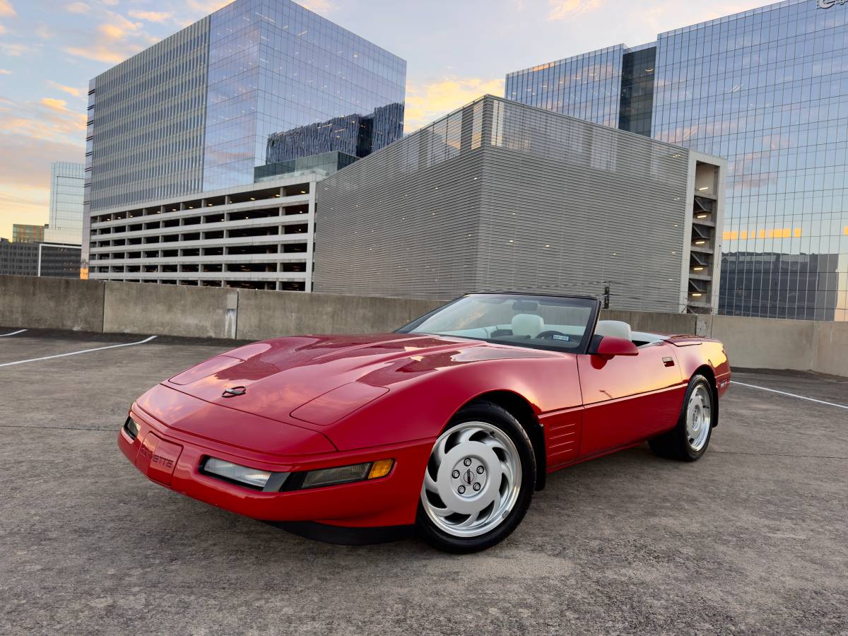 Chevrolet Corvette  1992 red