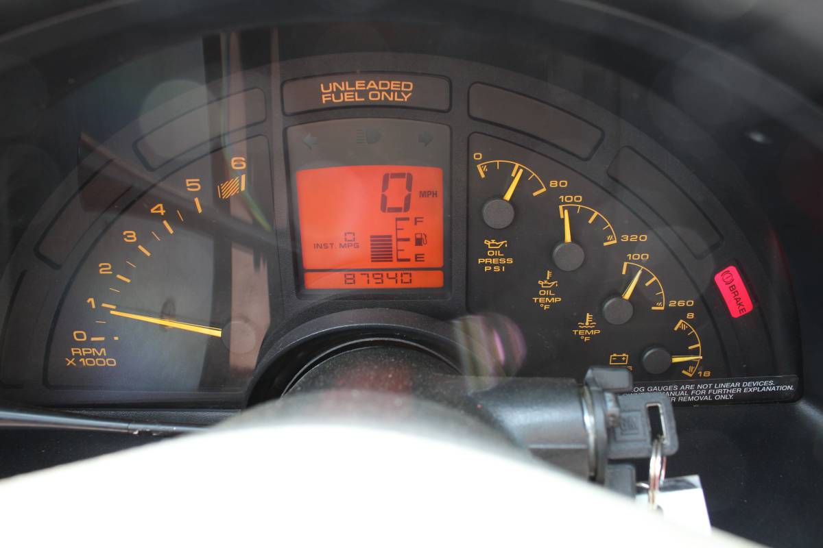Chevrolet-Corvette-1992-white-21