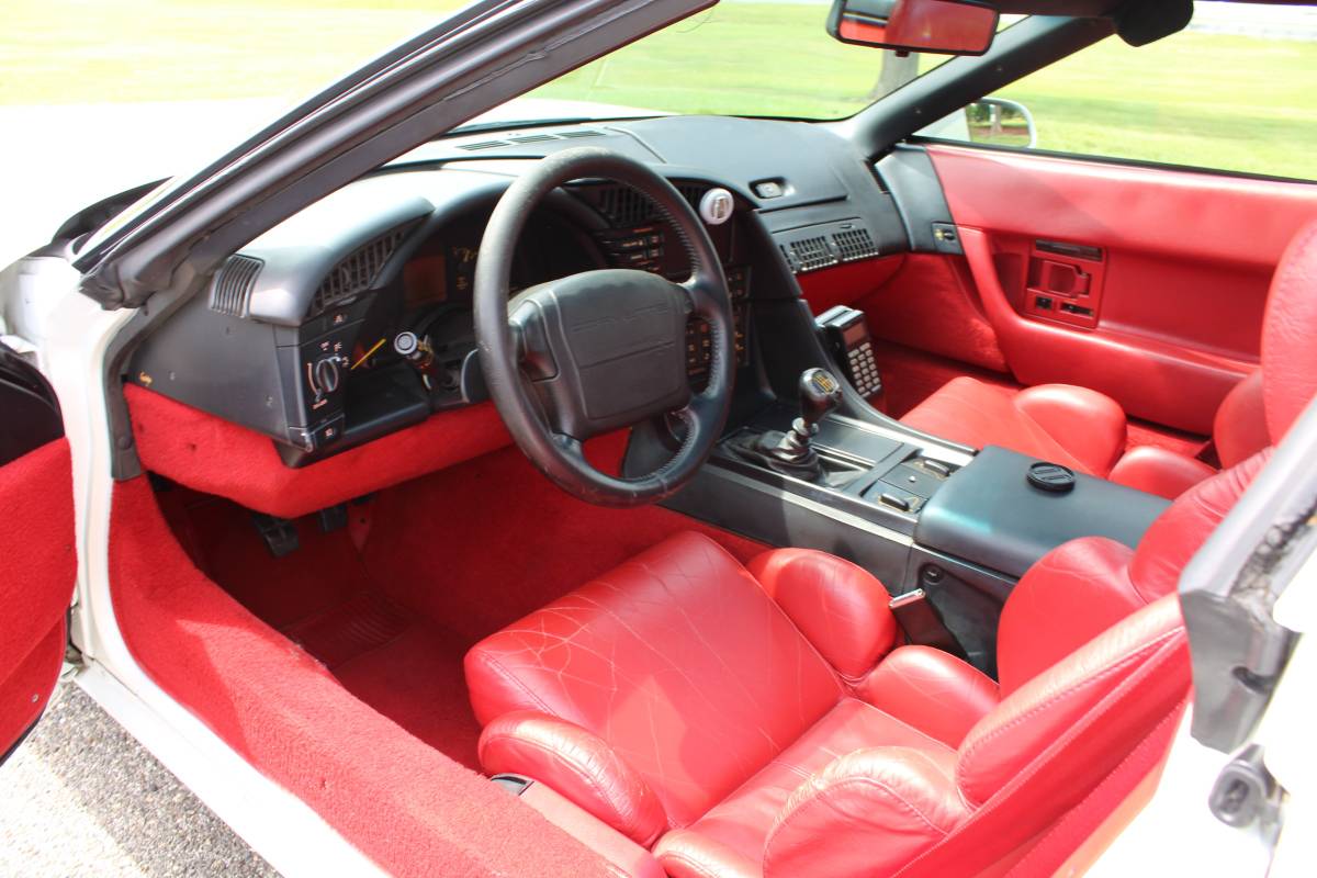 Chevrolet-Corvette-1992-white-7