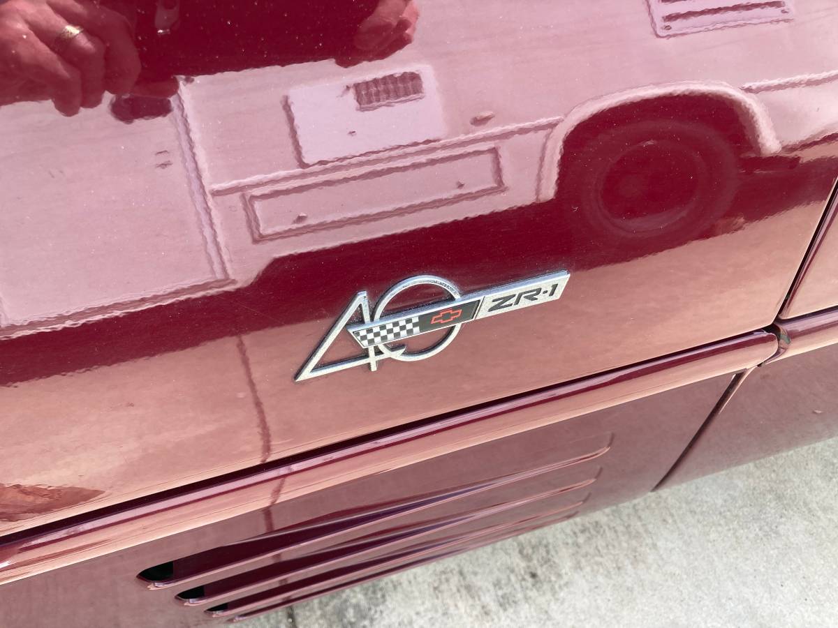 Chevrolet-Corvette-1993-12
