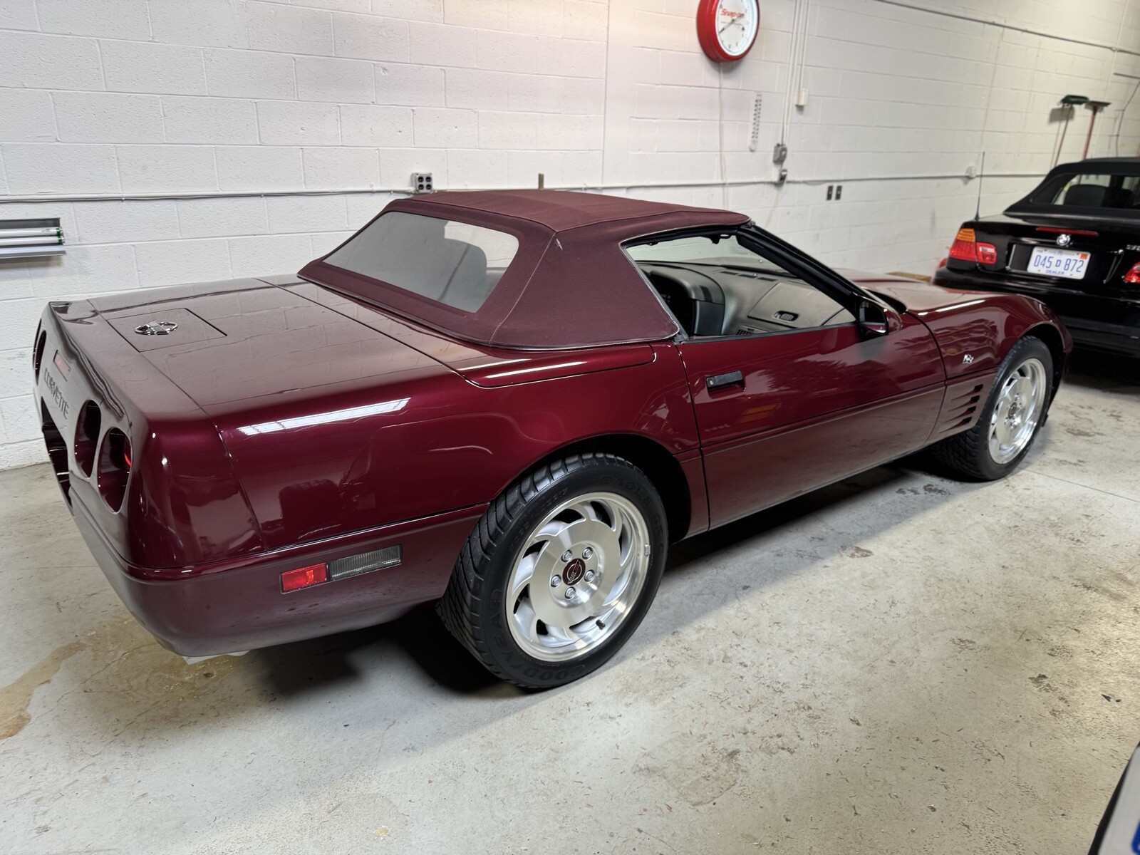 Chevrolet-Corvette-1993-19
