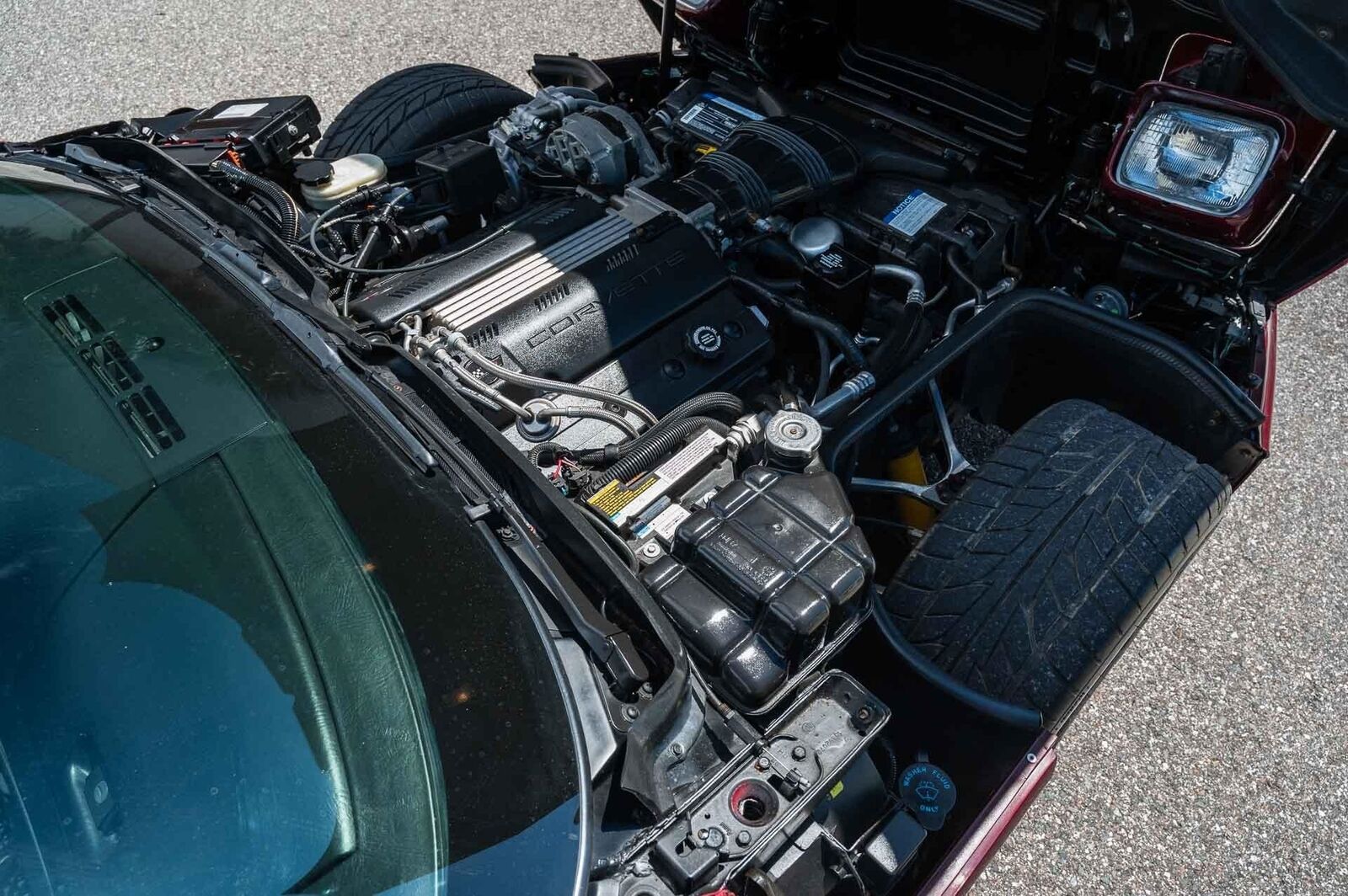Chevrolet-Corvette-1993-2-Door-11