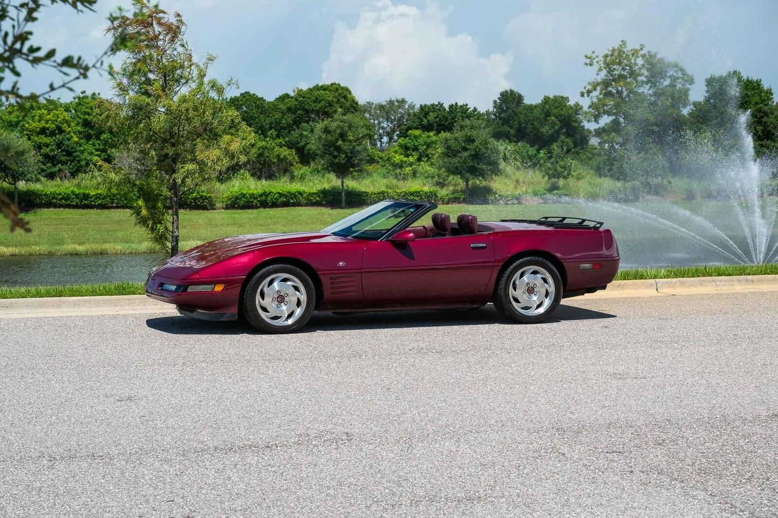 Chevrolet-Corvette-1993-2-Door-18