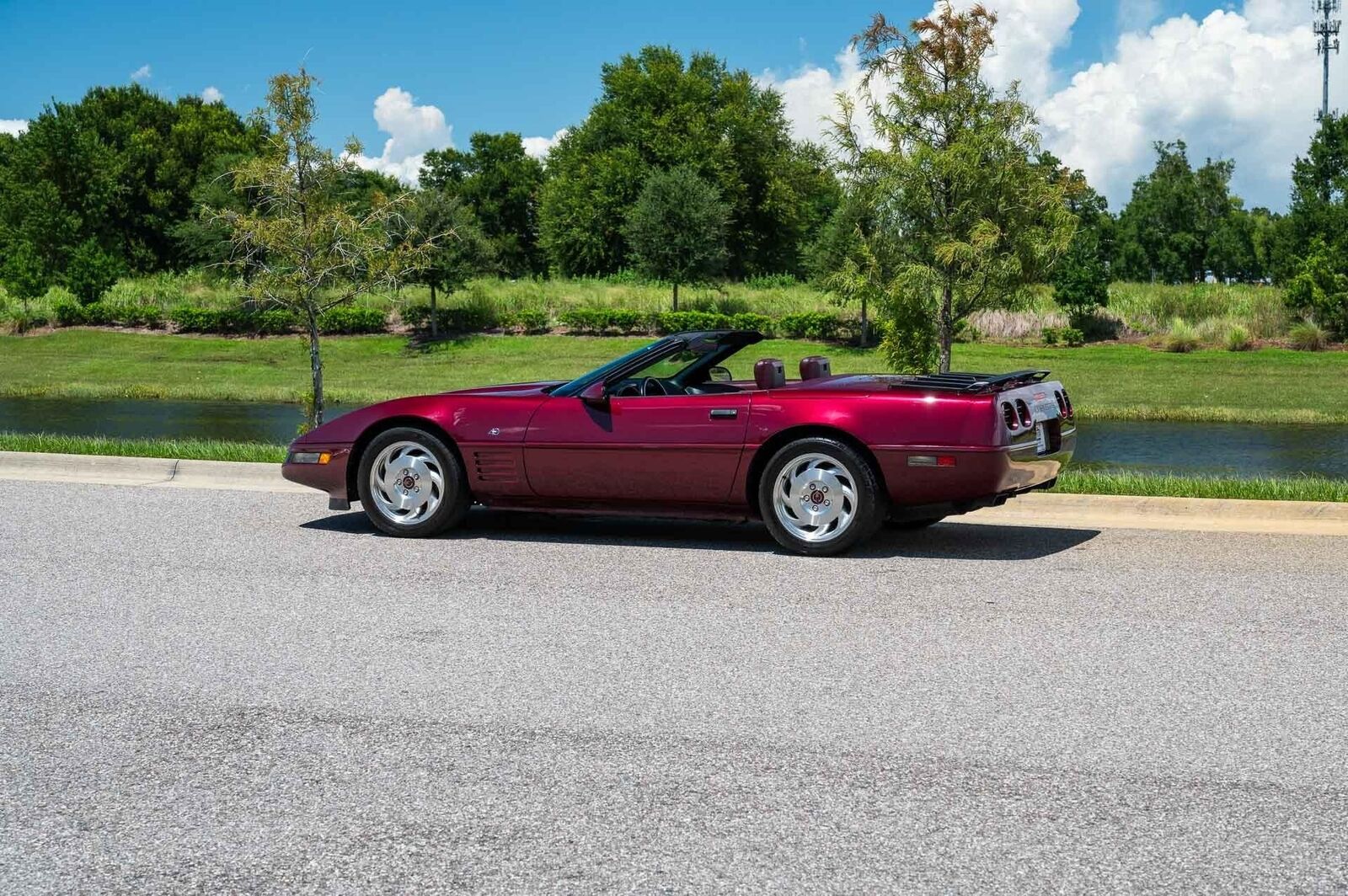 Chevrolet-Corvette-1993-2-Door-20