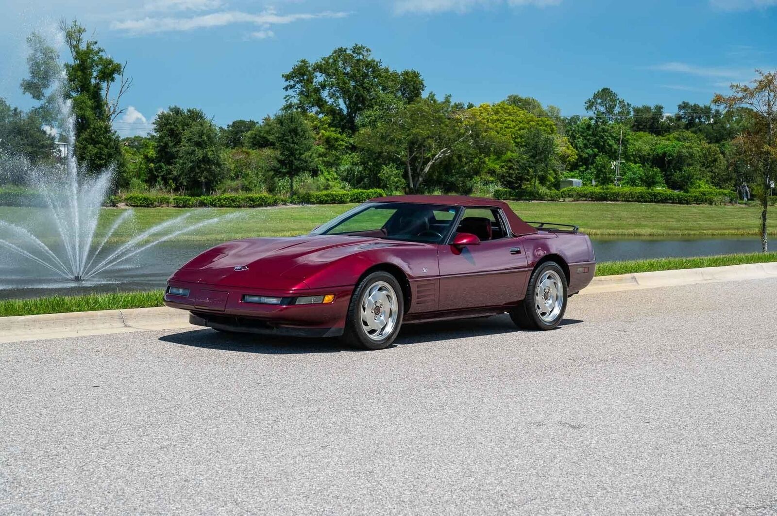 Chevrolet-Corvette-1993-2-Door-33