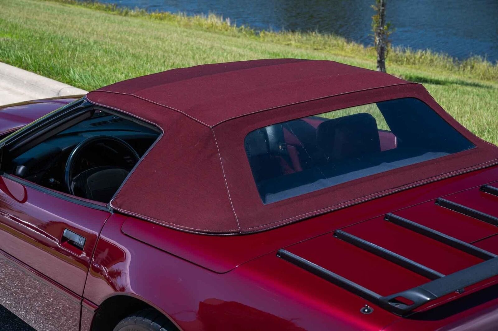 Chevrolet-Corvette-1993-2-Door-36