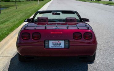Chevrolet-Corvette-1993-2-Door-4