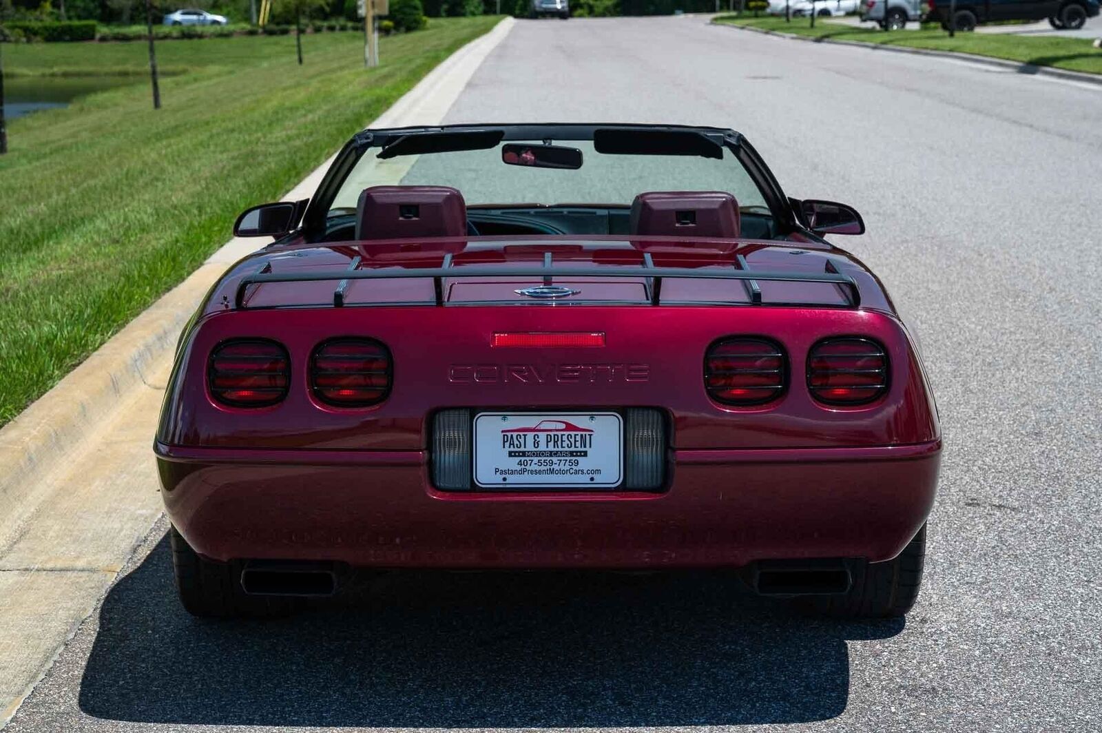 Chevrolet-Corvette-1993-2-Door-4